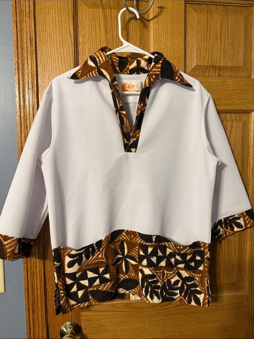 Vintage Iolani Hawaii Shirt White and Brown Floral Print